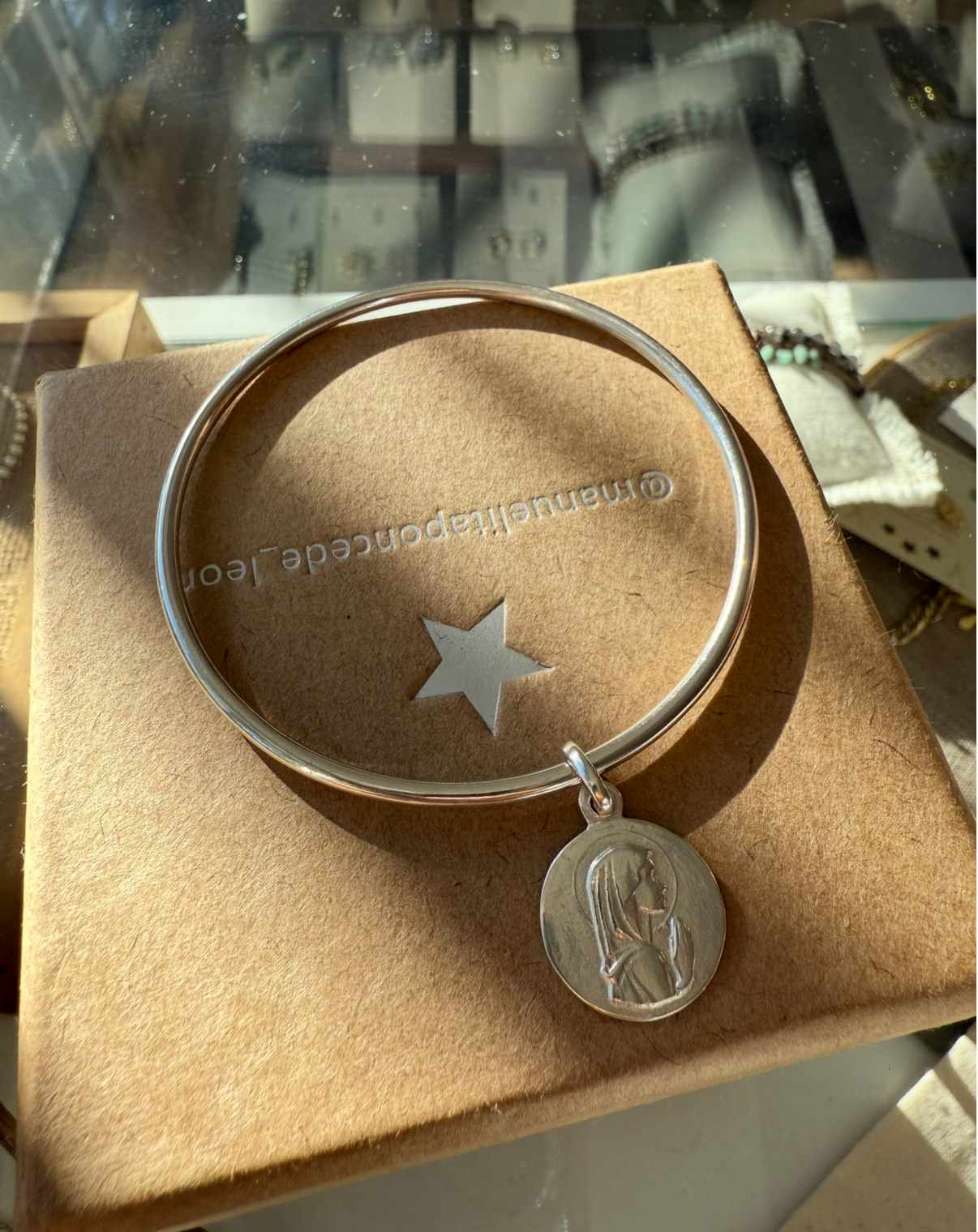 Pre Orden Pulsera Esclava con Medalla