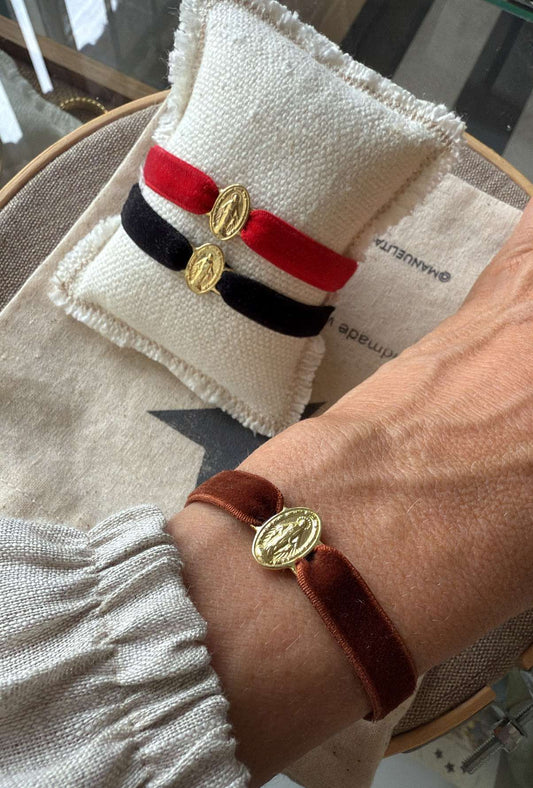 Pre Orden Pulsera Terciopelo en plata .925 con baño de oro18 k